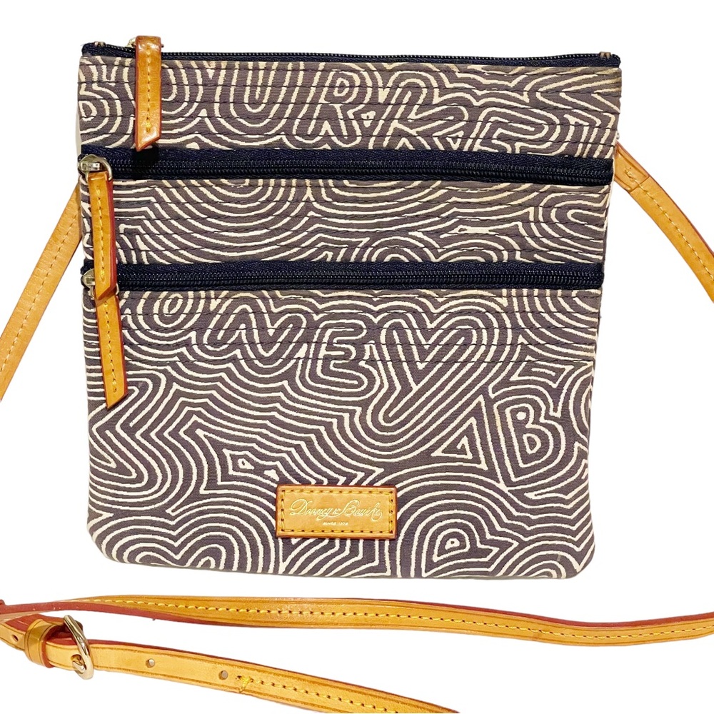 Dooney & Bourke Squiggle Spellout Blue White Triple Zip Crossbody Bag Pocketbook
